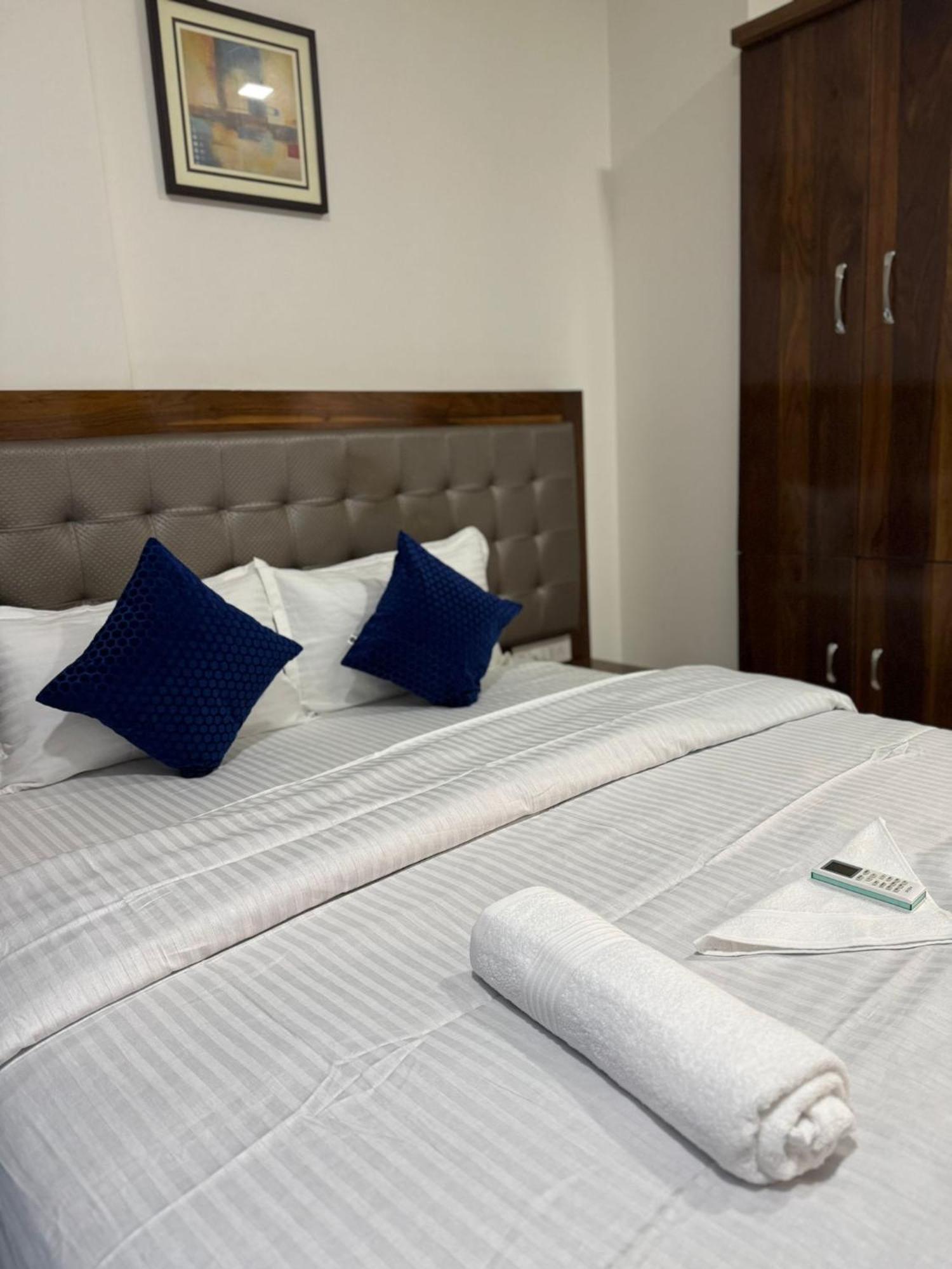 Luna Spaces- Near Mumbai International Airport Eksteriør bilde
