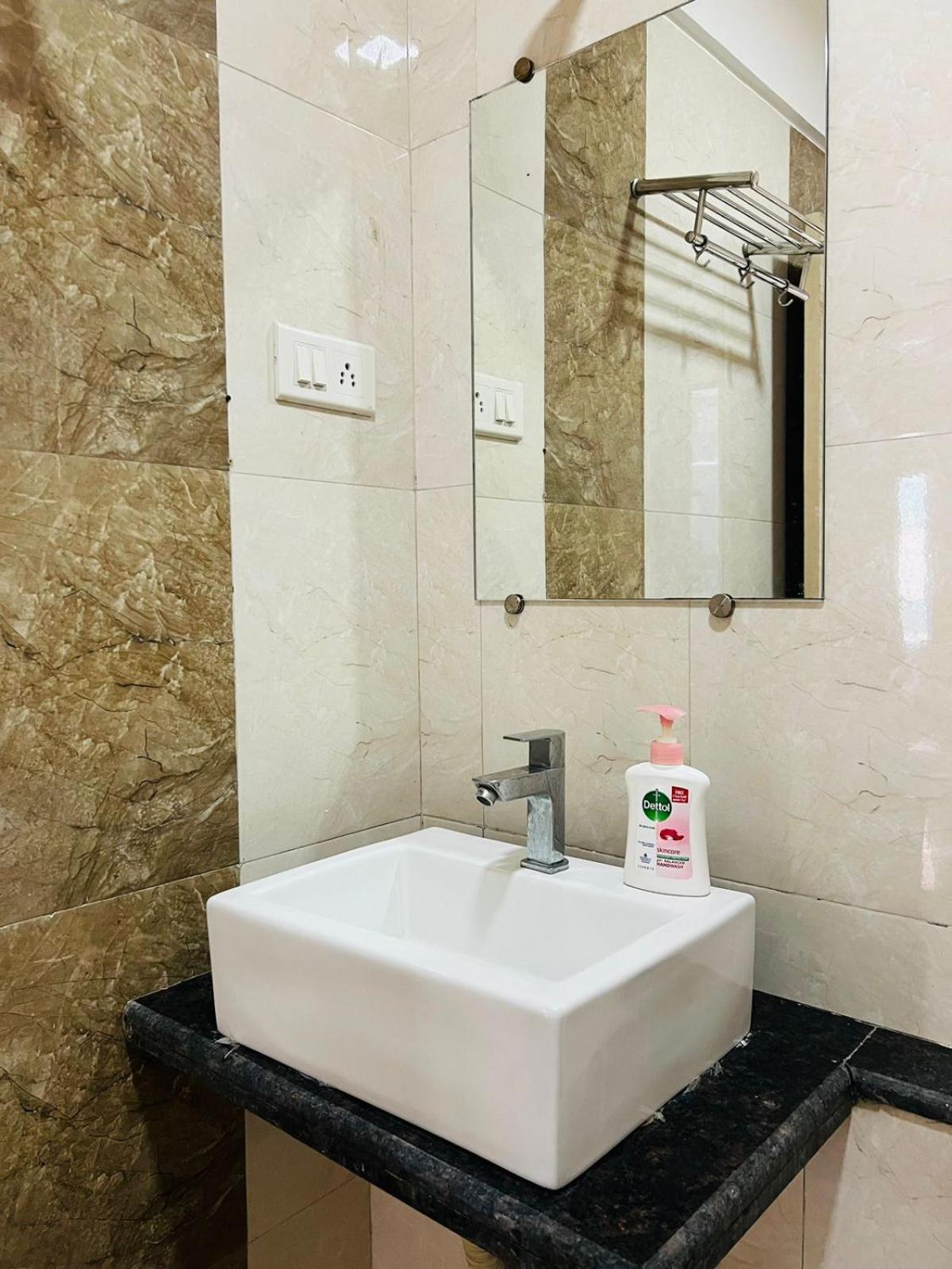 Luna Spaces- Near Mumbai International Airport Eksteriør bilde