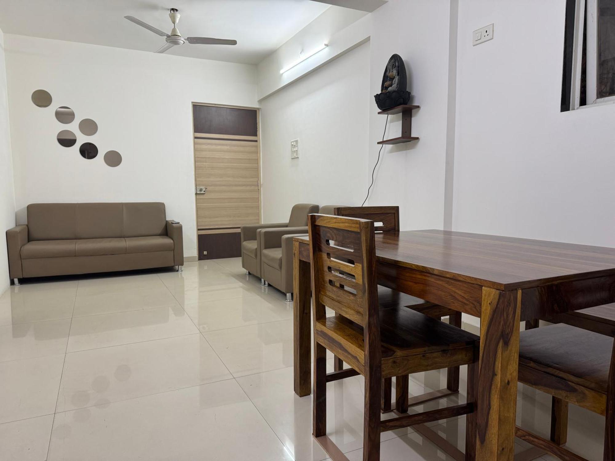 Luna Spaces- Near Mumbai International Airport Eksteriør bilde