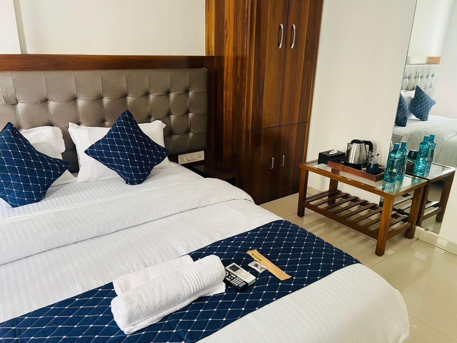 Luna Spaces- Near Mumbai International Airport Eksteriør bilde
